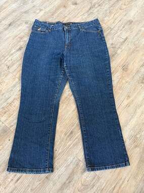 Vintage Rocawear Women's Size 18 Embroidered Logo Flare Leg Denim Jeans
